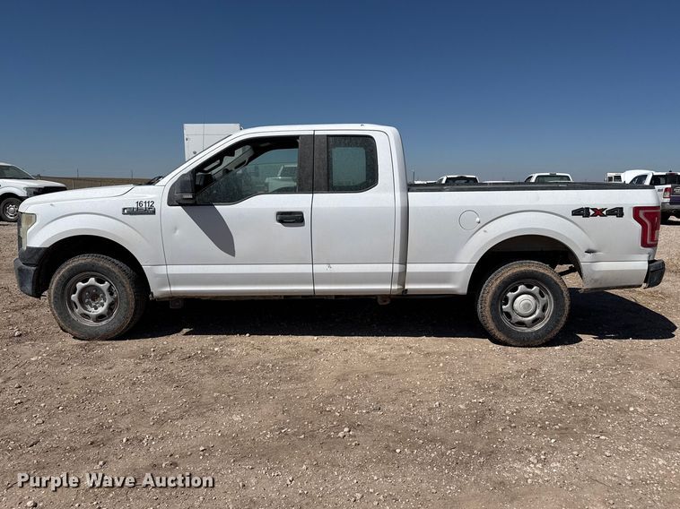 image for item DZ5390 2016 Ford F150 Ext. Cab pickup truck