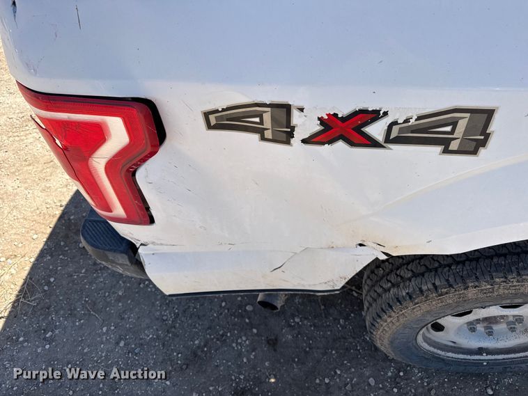 image for item DZ5390 2016 Ford F150 Ext. Cab pickup truck