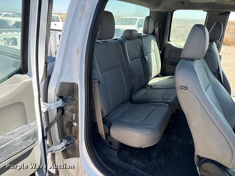 image for item DZ5390 2016 Ford F150 Ext. Cab pickup truck