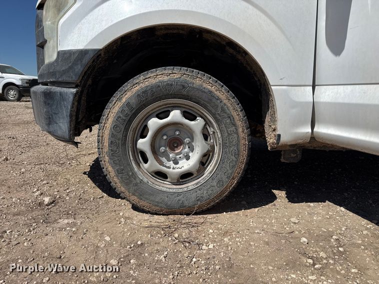 image for item DZ5390 2016 Ford F150 Ext. Cab pickup truck