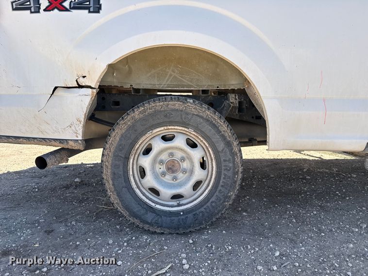 image for item DZ5390 2016 Ford F150 Ext. Cab pickup truck