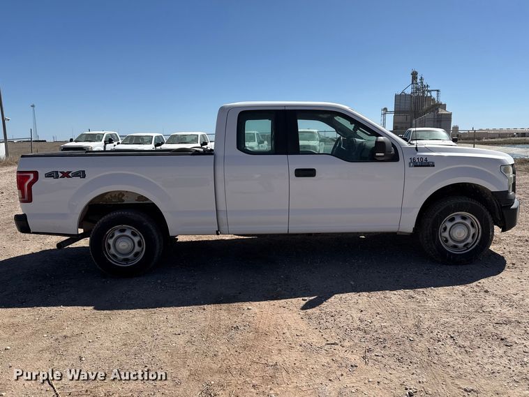 image for item DZ5391 2016 Ford F150 Ext. Cab pickup truck