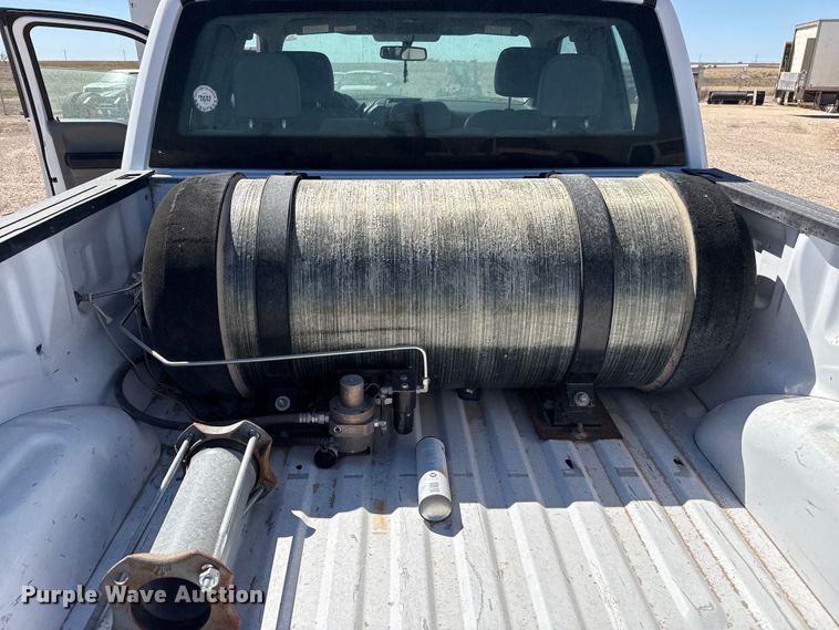 image for item DZ5391 2016 Ford F150 Ext. Cab pickup truck