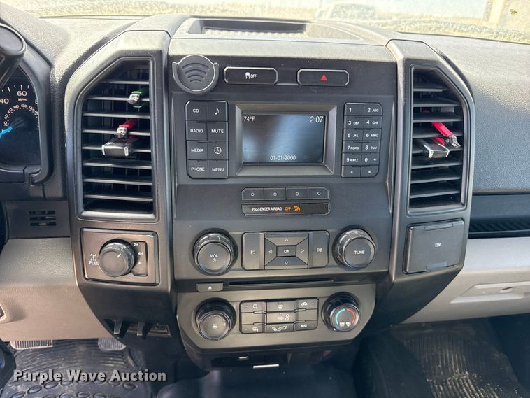 image for item DZ5391 2016 Ford F150 Ext. Cab pickup truck