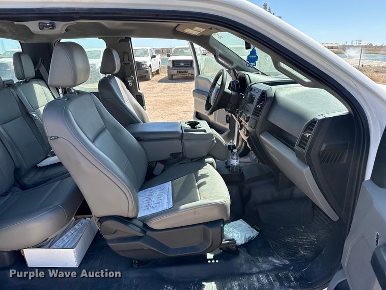 image for item DZ5391 2016 Ford F150 Ext. Cab pickup truck