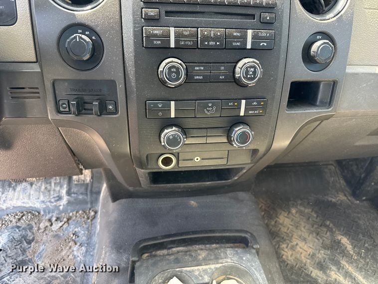 image for item DZ5393 2010 Ford F150 pickup truck