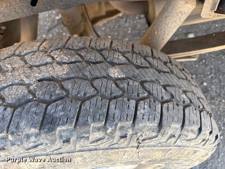 image for item DZ5393 2010 Ford F150 pickup truck