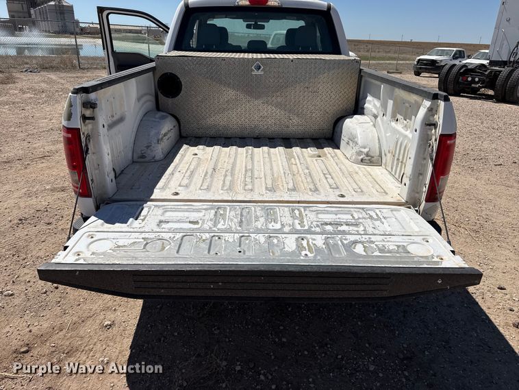 image for item DZ5394 2016 Ford F150 Ext. Cab pickup truck