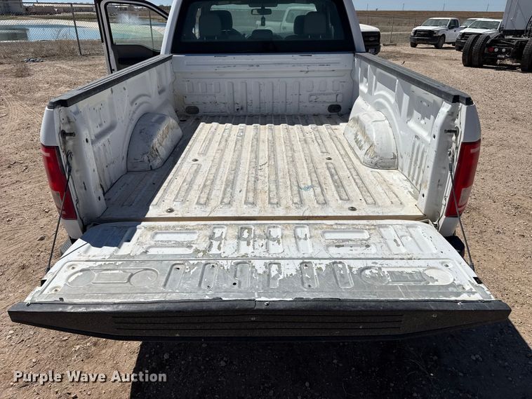 image for item DZ5395 2016 Ford F150 Ext. Cab pickup truck