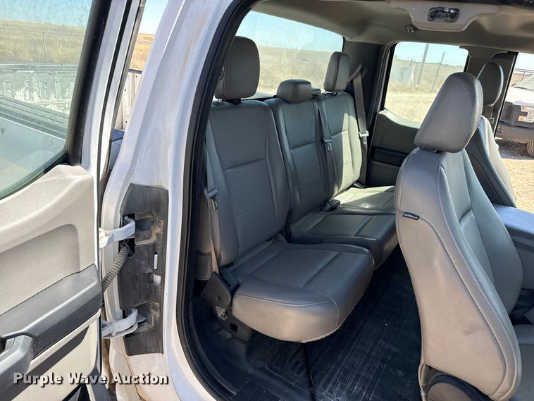 image for item DZ5395 2016 Ford F150 Ext. Cab pickup truck