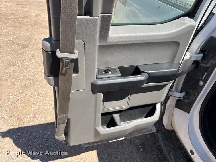 image for item DZ5395 2016 Ford F150 Ext. Cab pickup truck