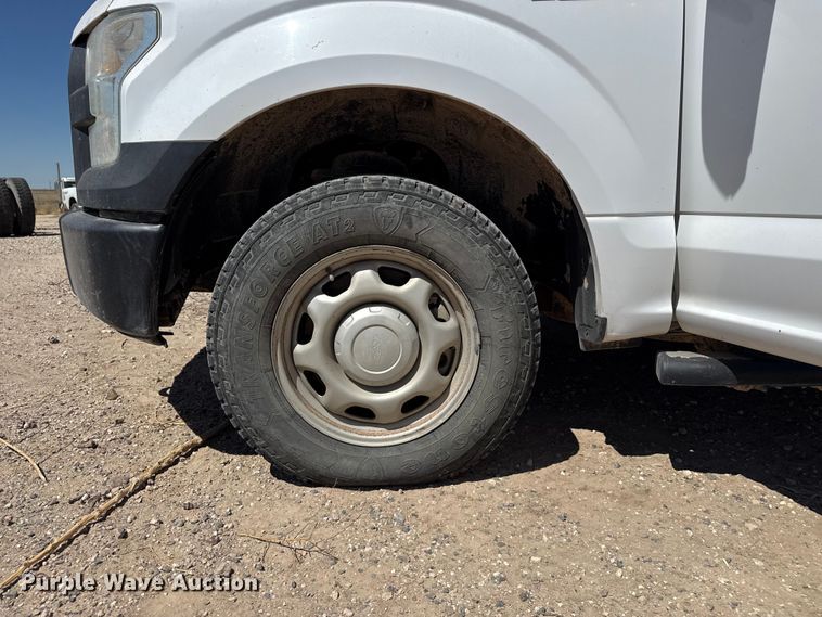 image for item DZ5395 2016 Ford F150 Ext. Cab pickup truck