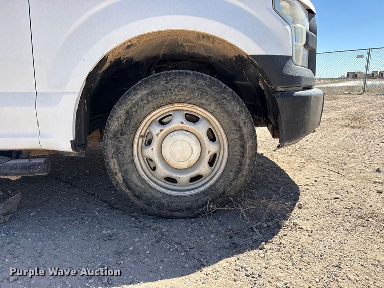 image for item DZ5395 2016 Ford F150 Ext. Cab pickup truck