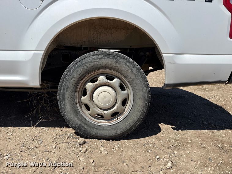 image for item DZ5395 2016 Ford F150 Ext. Cab pickup truck