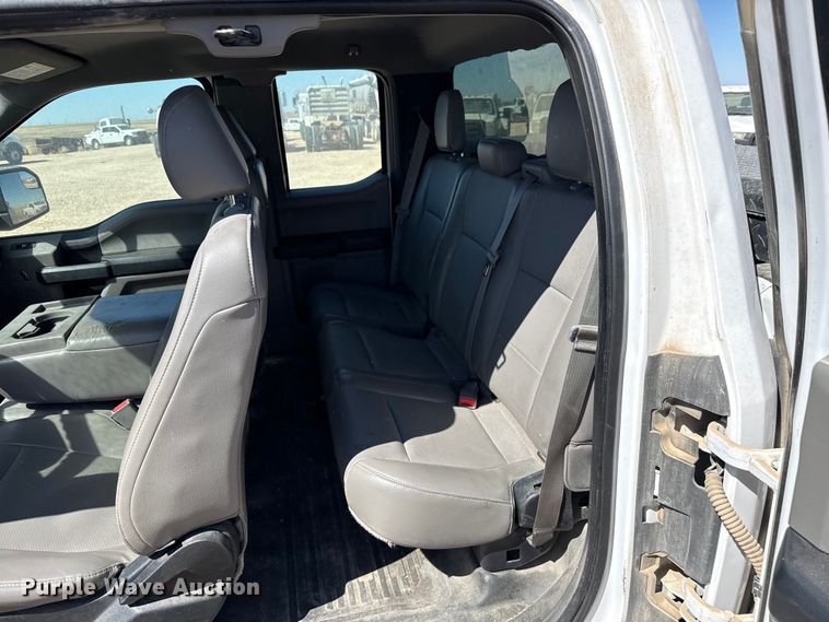 image for item DZ5396 2015 Ford F150 Ext. Cab pickup truck