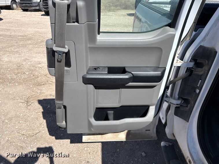 image for item DZ5396 2015 Ford F150 Ext. Cab pickup truck