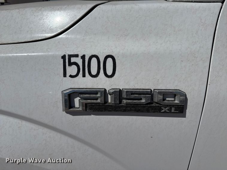 image for item DZ5396 2015 Ford F150 Ext. Cab pickup truck