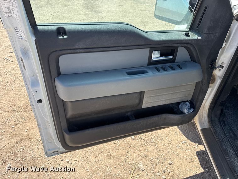 image for item DZ5397 2013 Ford F150 Ext. Cab pickup truck