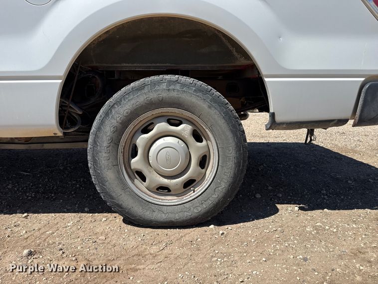 image for item DZ5397 2013 Ford F150 Ext. Cab pickup truck