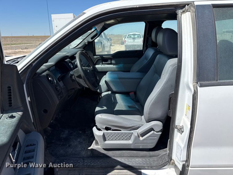 image for item DZ5398 2014 Ford F150 Ext. Cab pickup truck