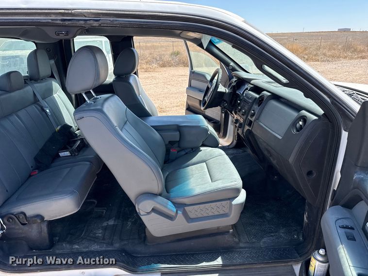 image for item DZ5398 2014 Ford F150 Ext. Cab pickup truck