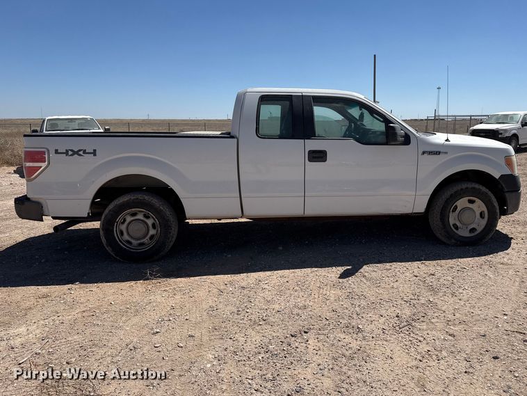 image for item DZ5399 2014 Ford F150 Ext. Cab pickup truck