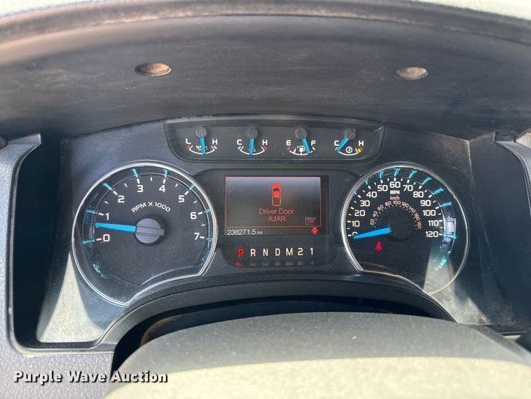 image for item DZ5400 2014 Ford F150 Crew Cab pickup truck