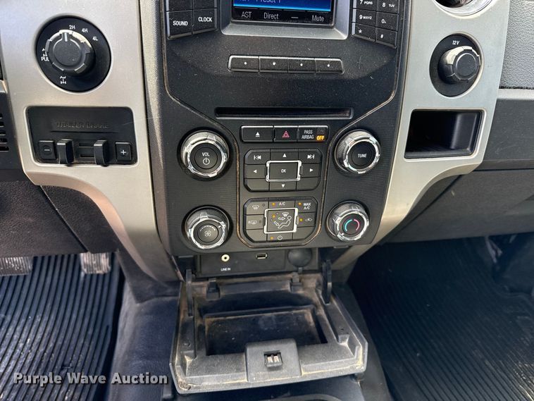 image for item DZ5400 2014 Ford F150 Crew Cab pickup truck