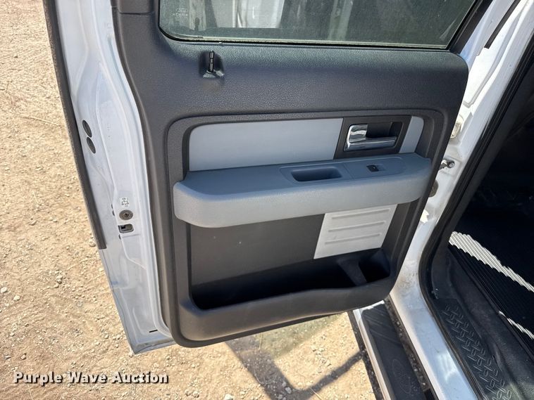 image for item DZ5400 2014 Ford F150 Crew Cab pickup truck