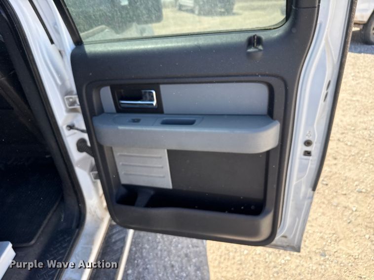 image for item DZ5400 2014 Ford F150 Crew Cab pickup truck