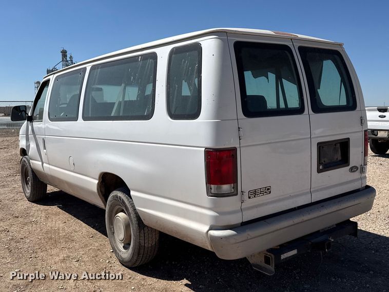 image for item DZ5401 2001 Ford E350 van