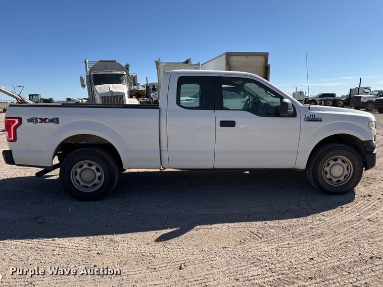 image for item DZ5402 2015 Ford F150 Ext. Cab pickup truck