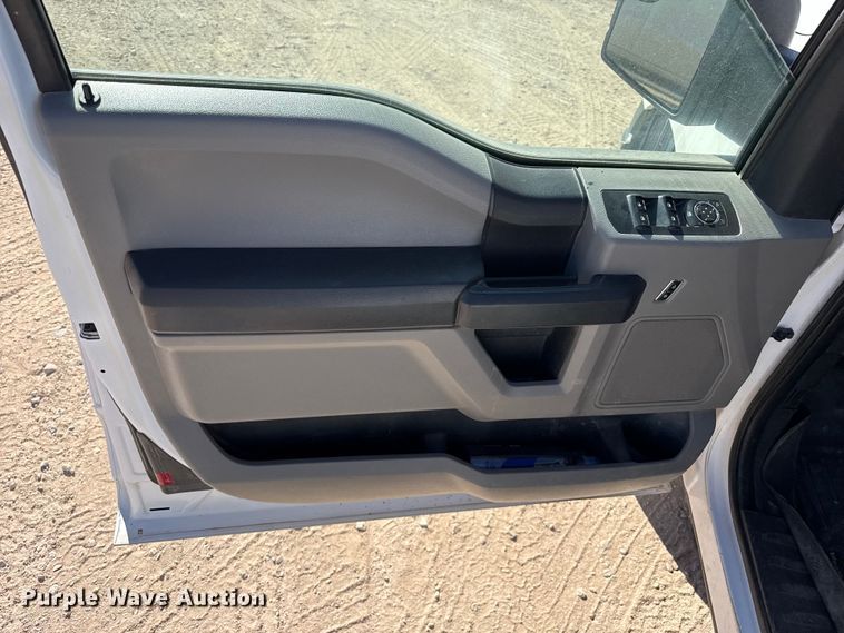 image for item DZ5402 2015 Ford F150 Ext. Cab pickup truck