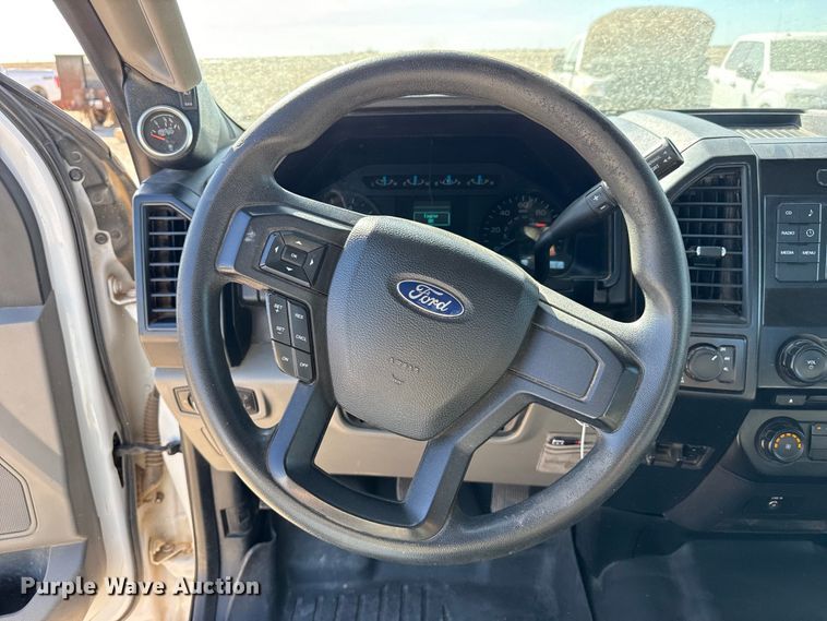 image for item DZ5402 2015 Ford F150 Ext. Cab pickup truck