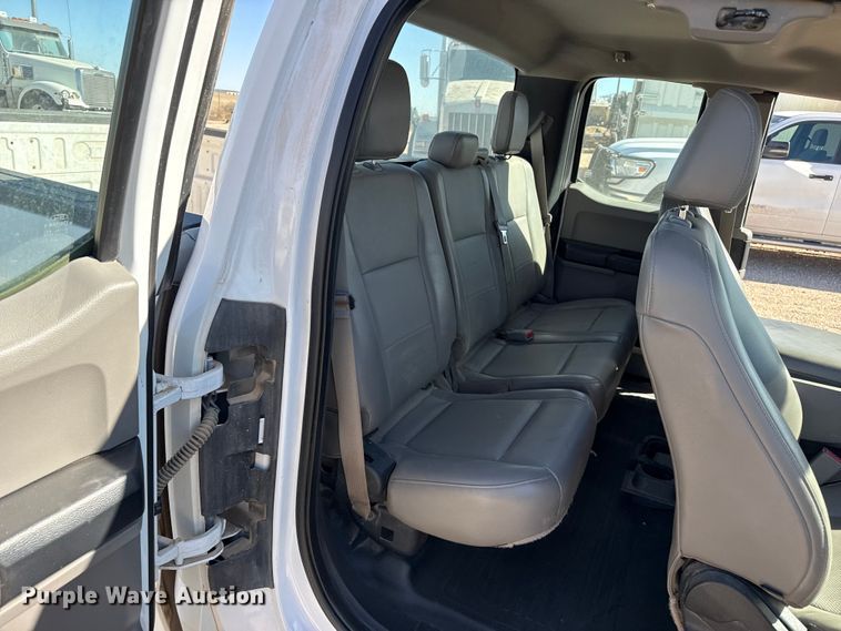 image for item DZ5402 2015 Ford F150 Ext. Cab pickup truck