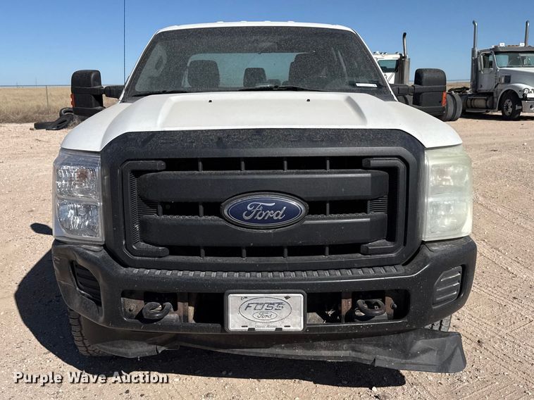 image for item DZ5403 2016 Ford F250 Super Duty Crew Cab pickup truck