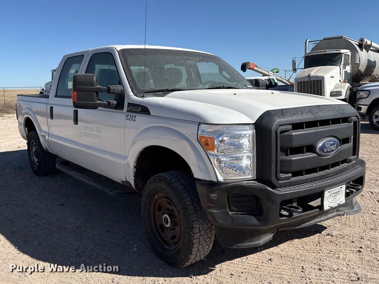 image for item DZ5403 2016 Ford F250 Super Duty Crew Cab pickup truck