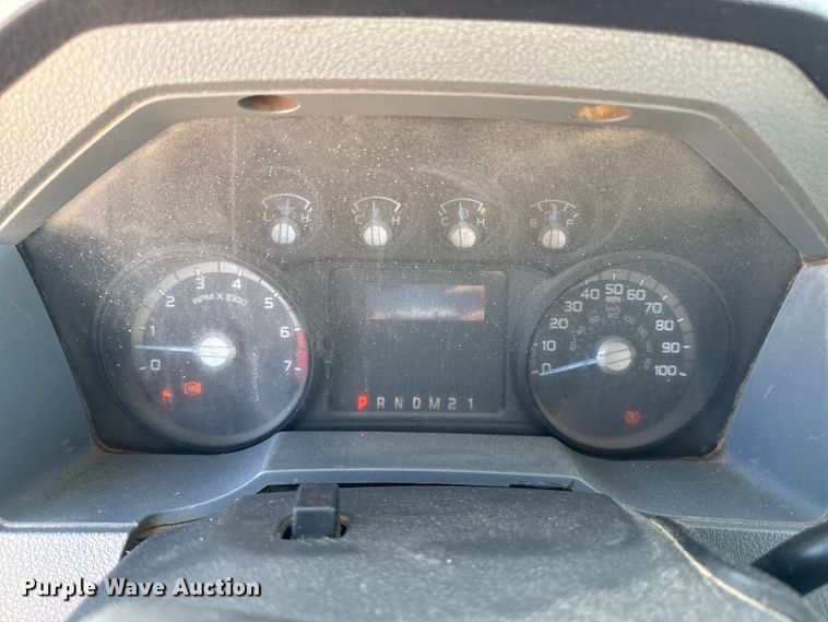 image for item DZ5403 2016 Ford F250 Super Duty Crew Cab pickup truck