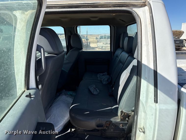 image for item DZ5403 2016 Ford F250 Super Duty Crew Cab pickup truck
