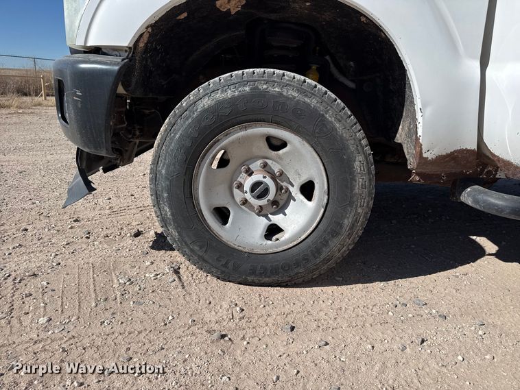 image for item DZ5403 2016 Ford F250 Super Duty Crew Cab pickup truck