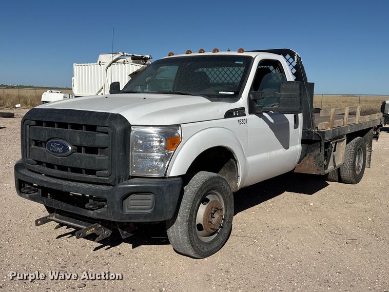 image for item DZ5404 2016 Ford F350 Super Duty flatbed pickup truck