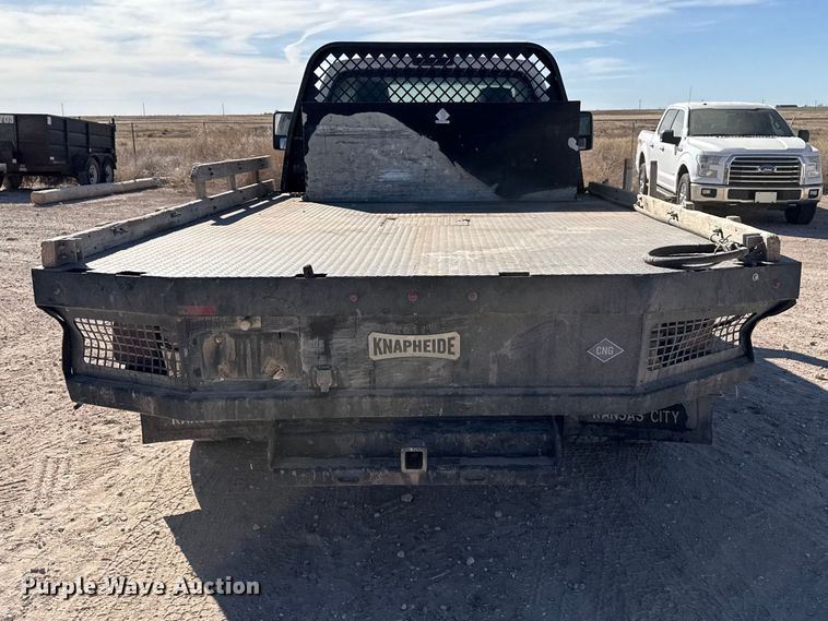 image for item DZ5404 2016 Ford F350 Super Duty flatbed pickup truck