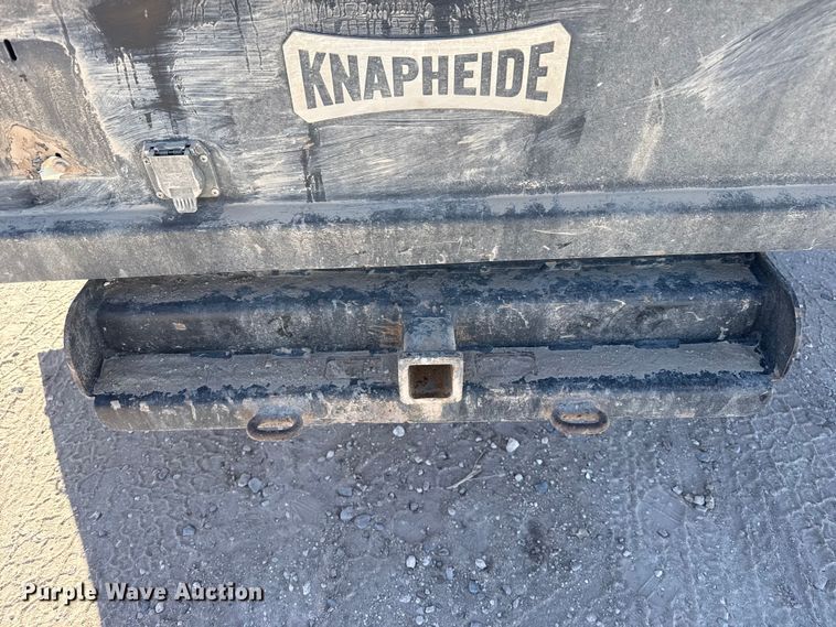 image for item DZ5404 2016 Ford F350 Super Duty flatbed pickup truck