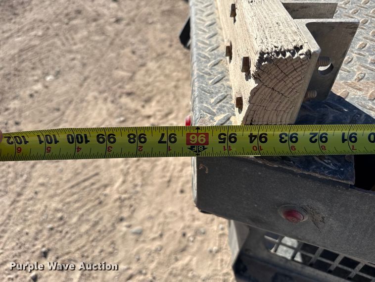 image for item DZ5404 2016 Ford F350 Super Duty flatbed pickup truck