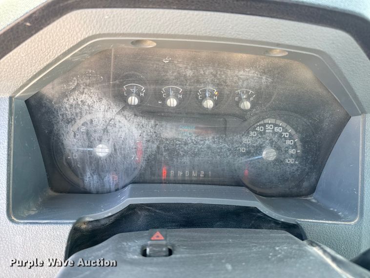 image for item DZ5404 2016 Ford F350 Super Duty flatbed pickup truck