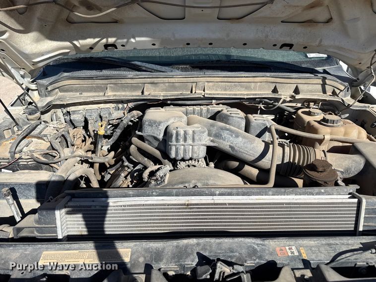 image for item DZ5404 2016 Ford F350 Super Duty flatbed pickup truck