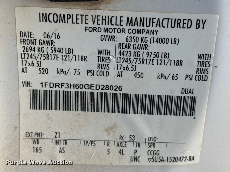 image for item DZ5404 2016 Ford F350 Super Duty flatbed pickup truck