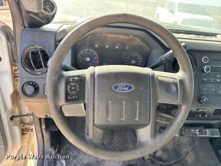 image for item DZ5405 2015 Ford F250 Super Duty Ext. Cab pickup truck