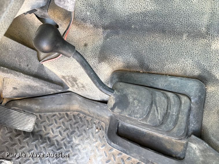 image for item DZ5405 2015 Ford F250 Super Duty Ext. Cab pickup truck