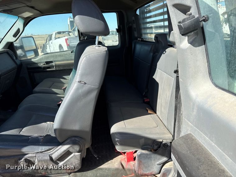 image for item DZ5405 2015 Ford F250 Super Duty Ext. Cab pickup truck